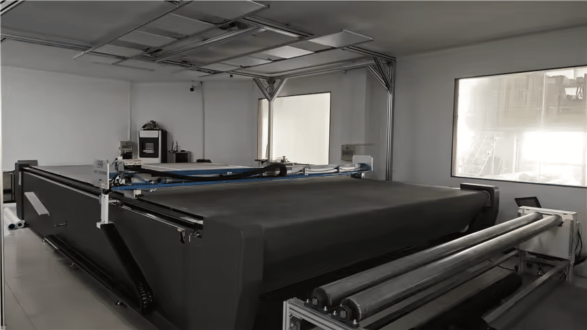 large format cutting machine